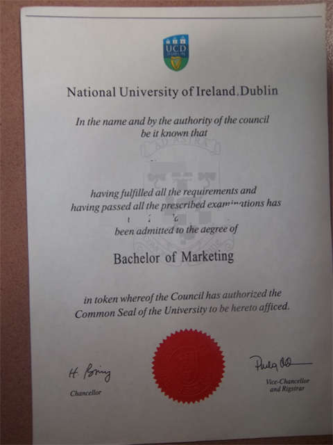 ִѧƾDiploma from the University of Dublin,