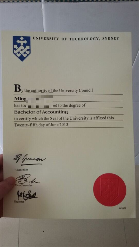 ϤƼѧƾDiploma from Sydney University of Techn